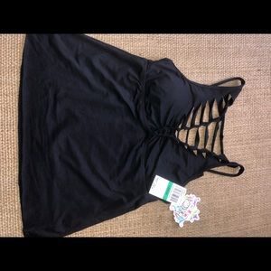 NET! 👙 BECCA Black Swim Tankini with V-plunge